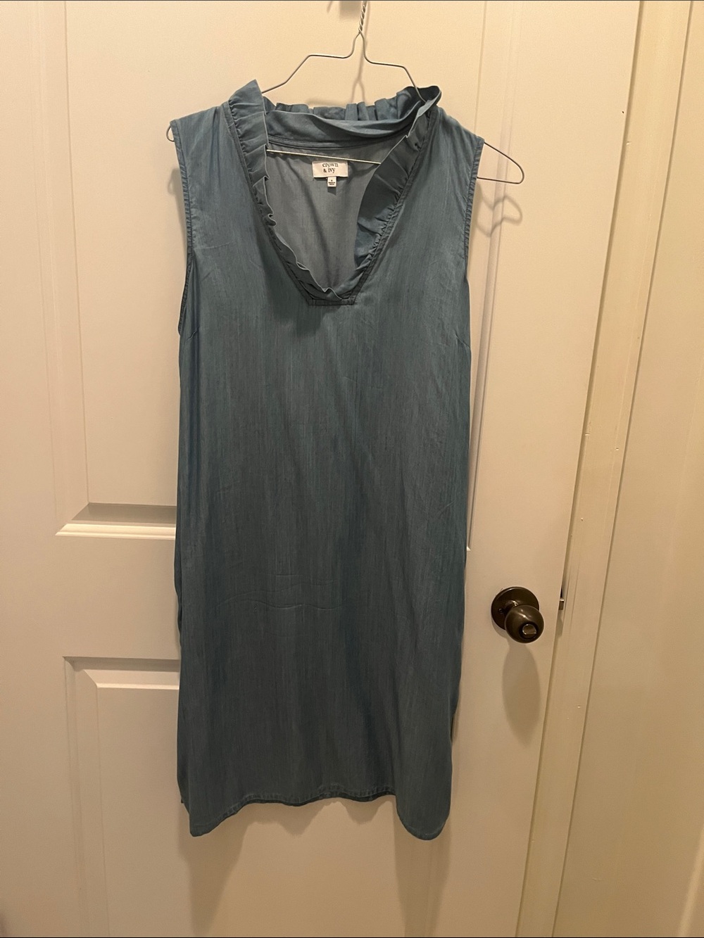 crown & ivy Soft Chambray Blue Sleeveless Shift Dress
